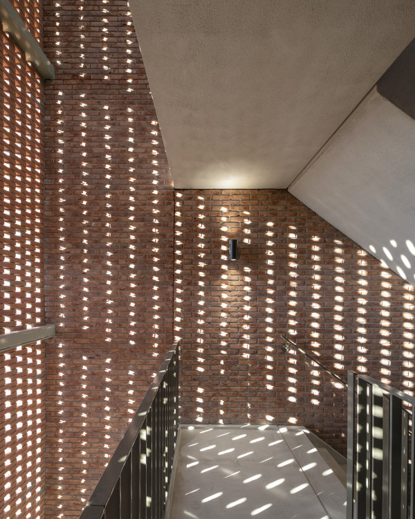 web-A5310_220317_DP6_Malieklos_Rotterdam Zuid-bew.jpg