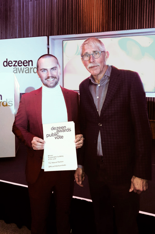 Dezeen Award-Alexander en Gerben.jpg